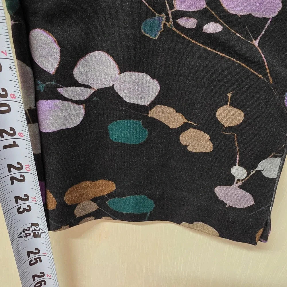 Chicos Brigit Slim Ankle Pants Womens 1 US 8‎ Black Purple Botanical Leaf Print